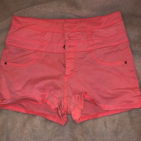 Refuge high waist shorts - Picture 2 of 6